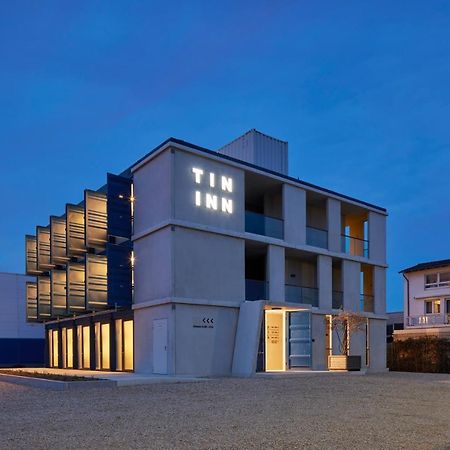 Tin Inn - Erkelenz - Das Hotel Aus Hochwertig Ausgebauten Ueberseecontainern Kültér fotó