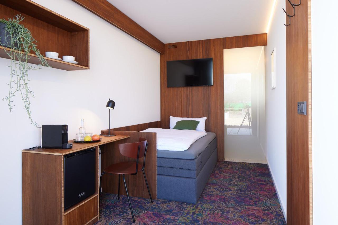 Tin Inn - Erkelenz - Das Hotel Aus Hochwertig Ausgebauten Ueberseecontainern Kültér fotó